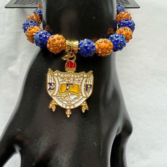 Sigma Gamma Rho Beaded Bling Shield Elastic Charm Bracelet - Picture 7 of 7